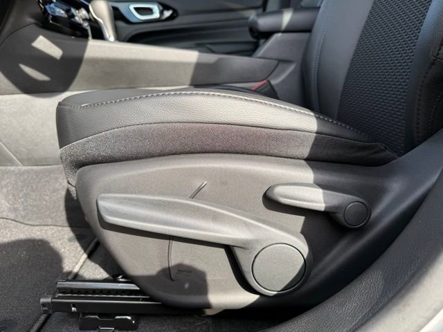 New 2026 Jeep Compass Latitude image 14