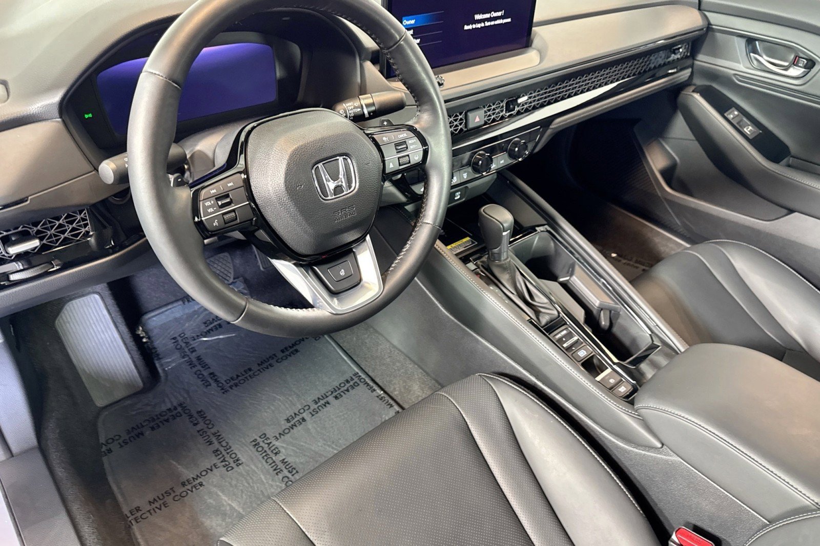 Used 2025 Honda Accord Touring image 9