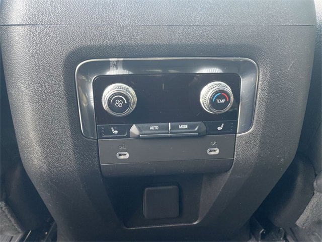 Used 2023 GMC Yukon XL AT4 w/ AT4 Premium Plus Package image 21