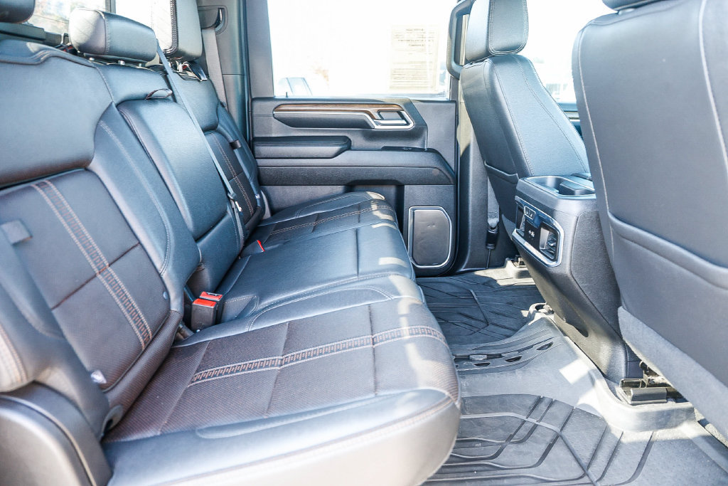 Used 2024 Chevrolet Silverado 3500 High Country w/ Technology Package AWD/4WD image 41
