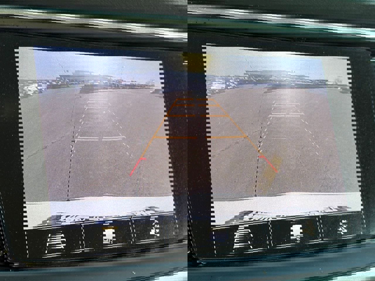 Used 2020 Buick Enclave Premium w/ Sun and Sites Package image 27