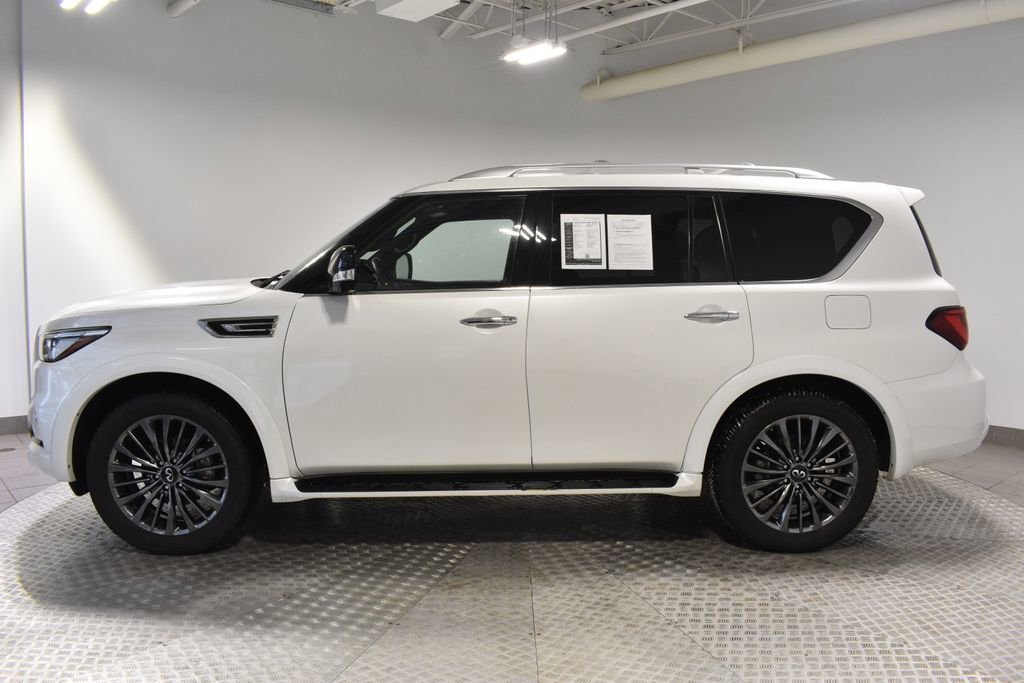 Used 2024 INFINITI QX80 Sensory image 2