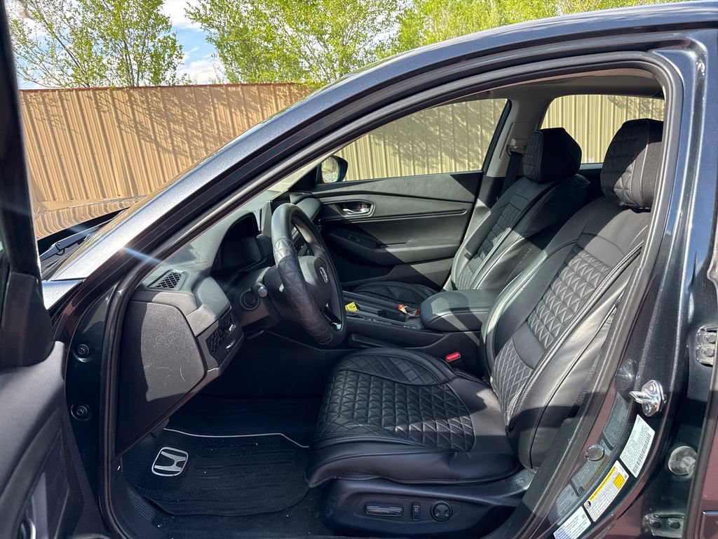 Used 2023 Honda Accord EX image 10