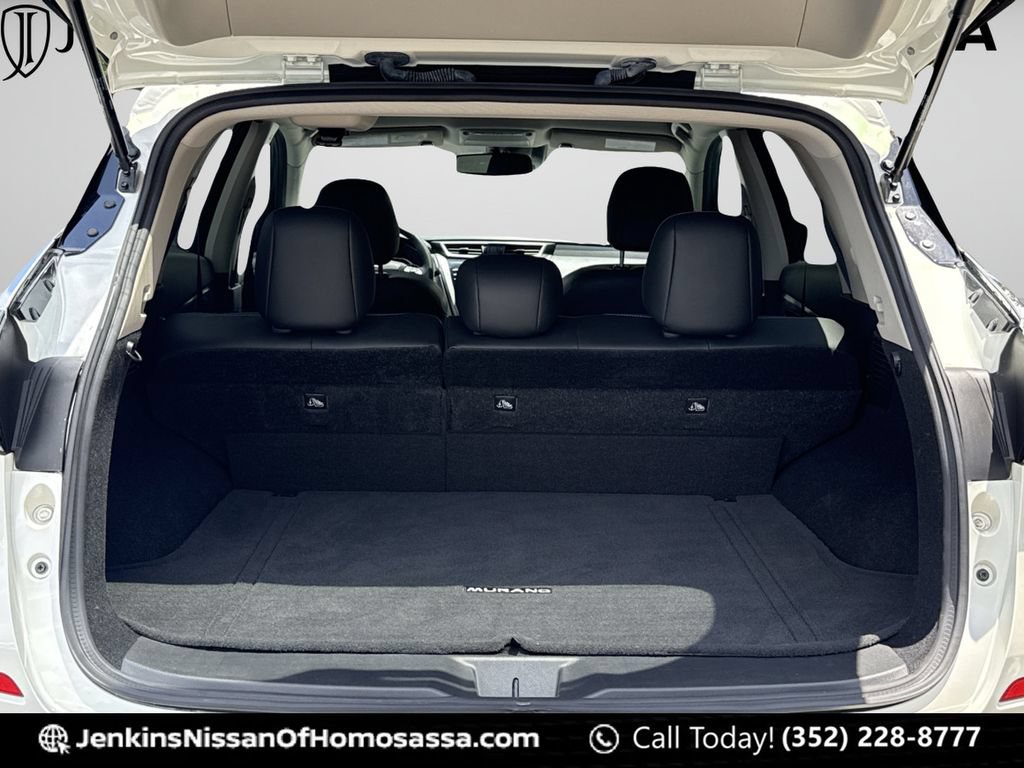 Certified 2023 Nissan Murano SV w/ SV Midnight Edition Package FWD image 18