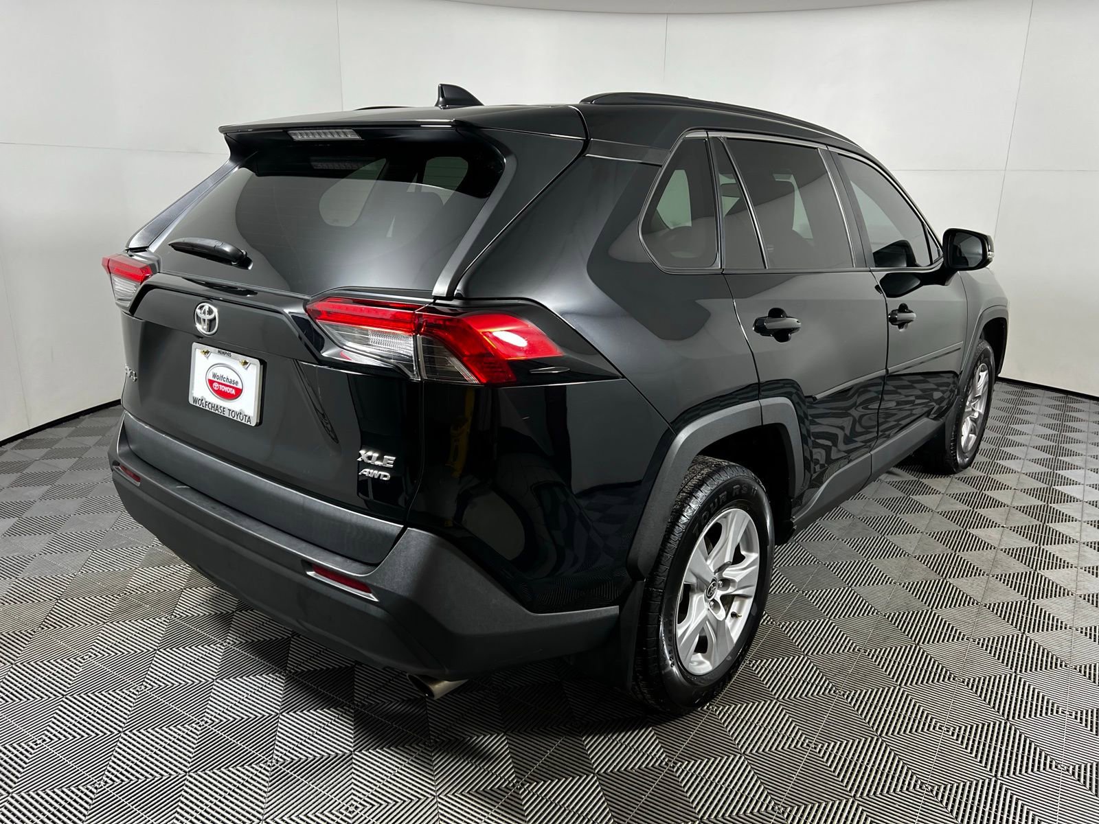 Certified 2022 Toyota RAV4 XLE w/ Convenience Package image 5