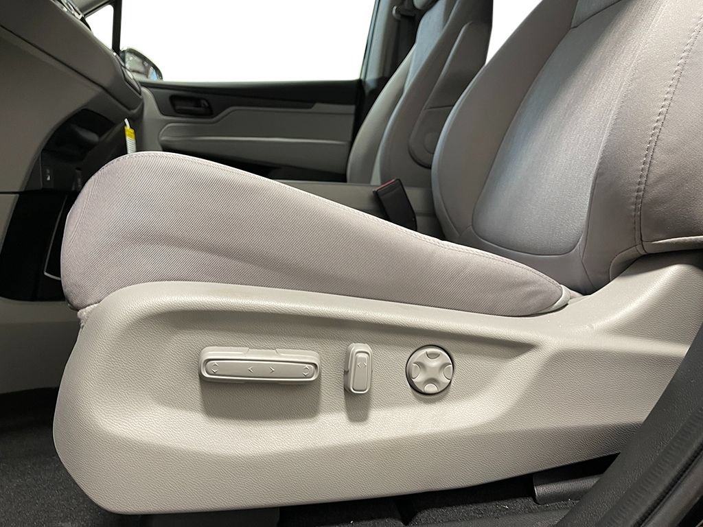 Used 2023 Honda Odyssey EX image 16