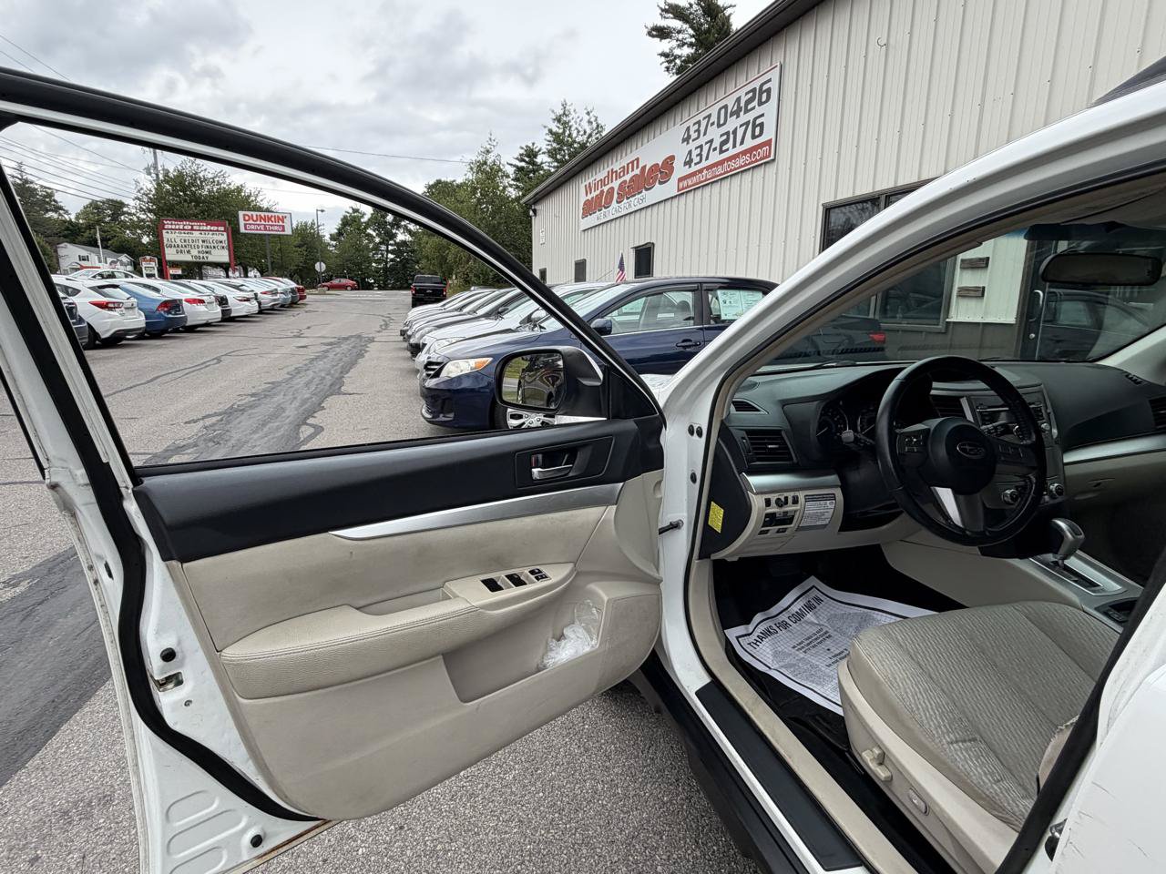 Used 2010 Subaru Outback 2.5i Premium AWD/4WD image 10