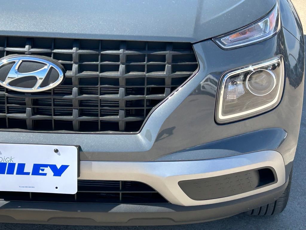 New 2026 Hyundai Venue SE image 9