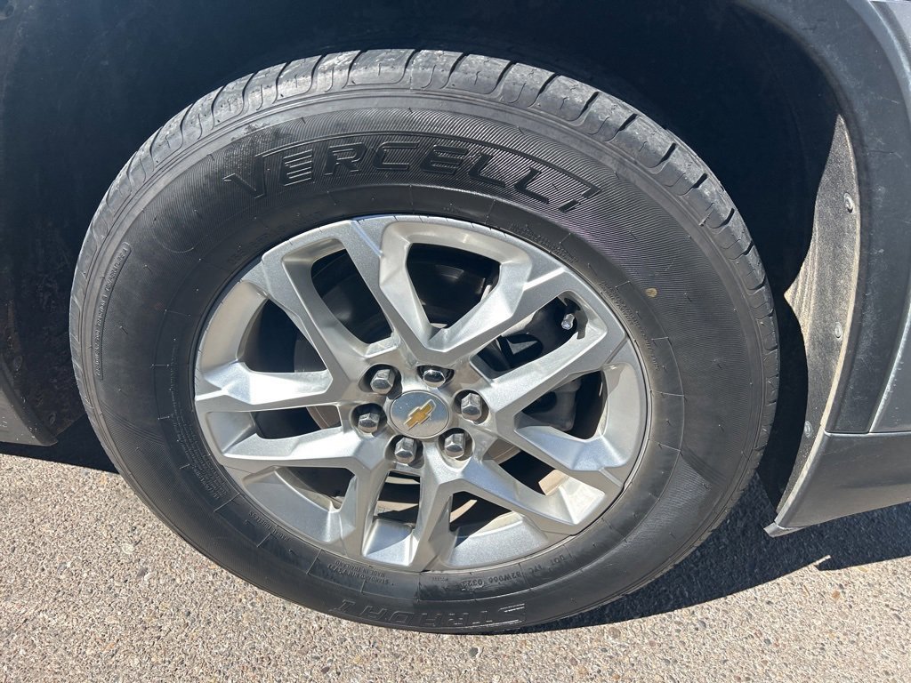 Certified 2023 Chevrolet Traverse LS w/ Safety Package image 6