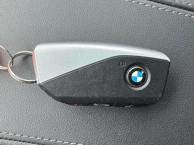 Used 2025 BMW X2 xDrive28i w/ M Sport Package image 32