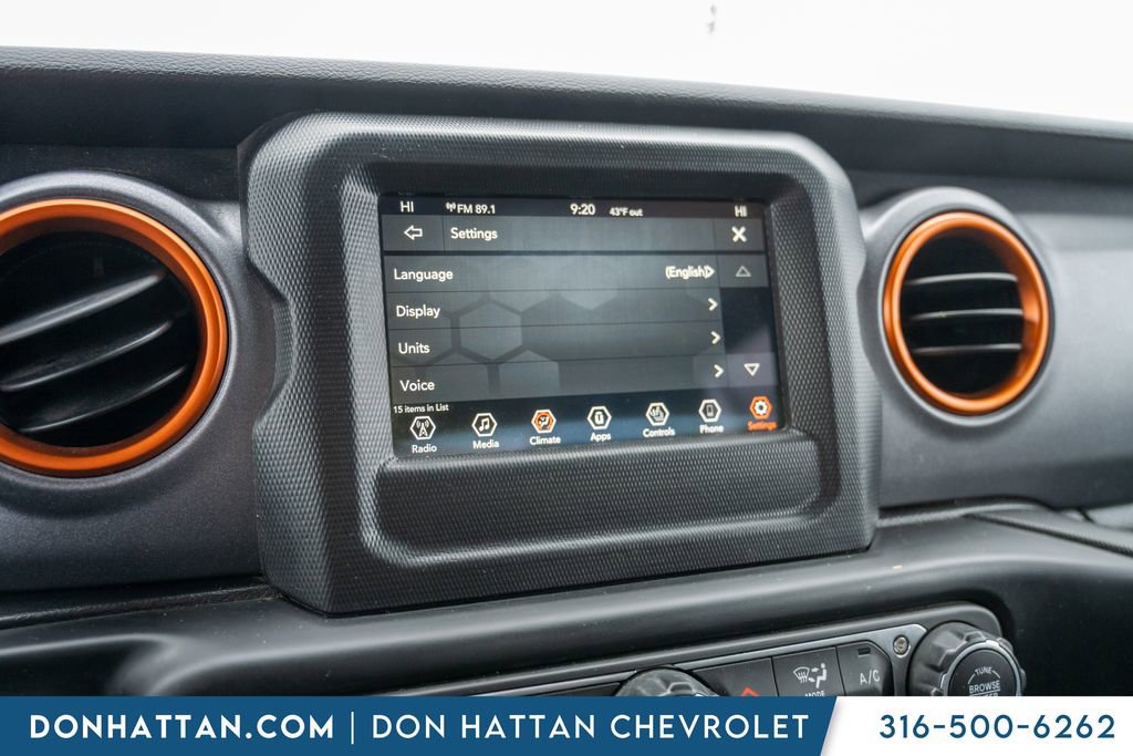 Used 2021 Jeep Gladiator Mojave w/ Cold Weather Group image 9