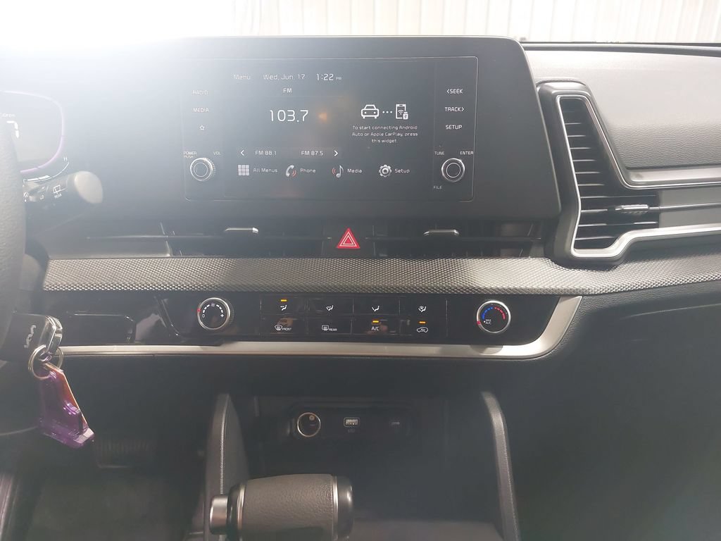 Used 2023 Kia Sportage LX AWD/4WD image 19