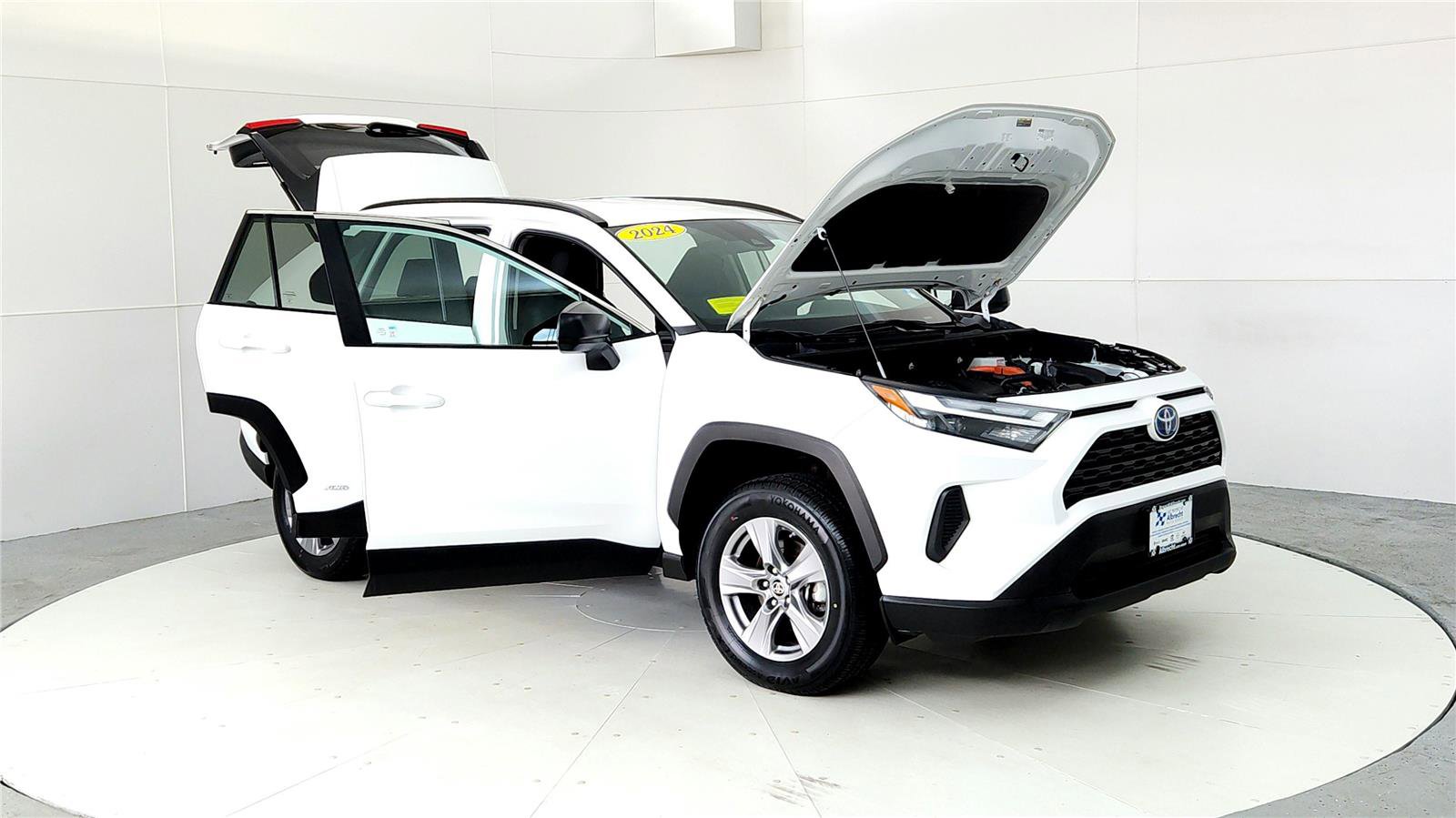 Certified 2024 Toyota RAV4 LE AWD/4WD image 12