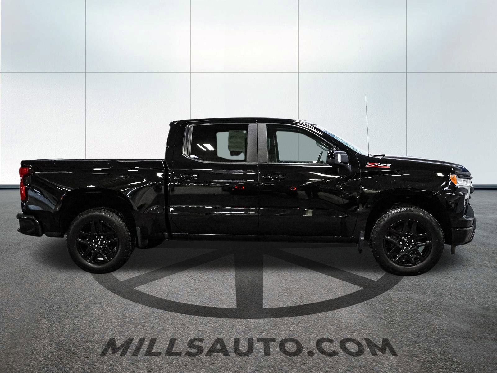 Certified 2024 Chevrolet Silverado 1500 RST w/ Convenience Package II image 9