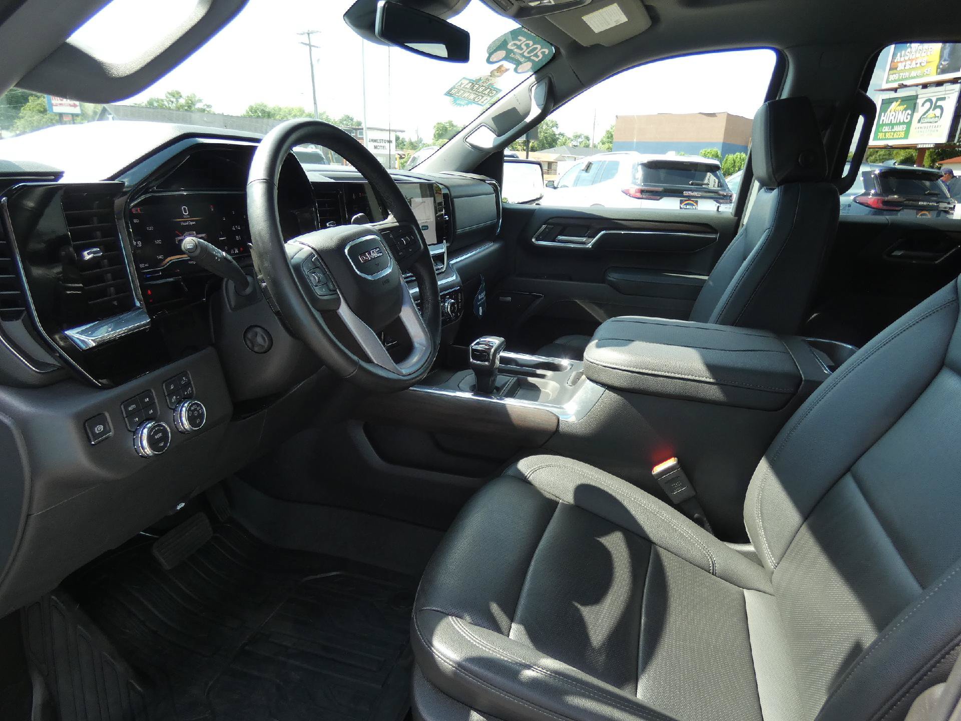 Certified 2025 GMC Sierra 1500 SLT w/ SLT Premium Plus Package AWD/4WD image 12