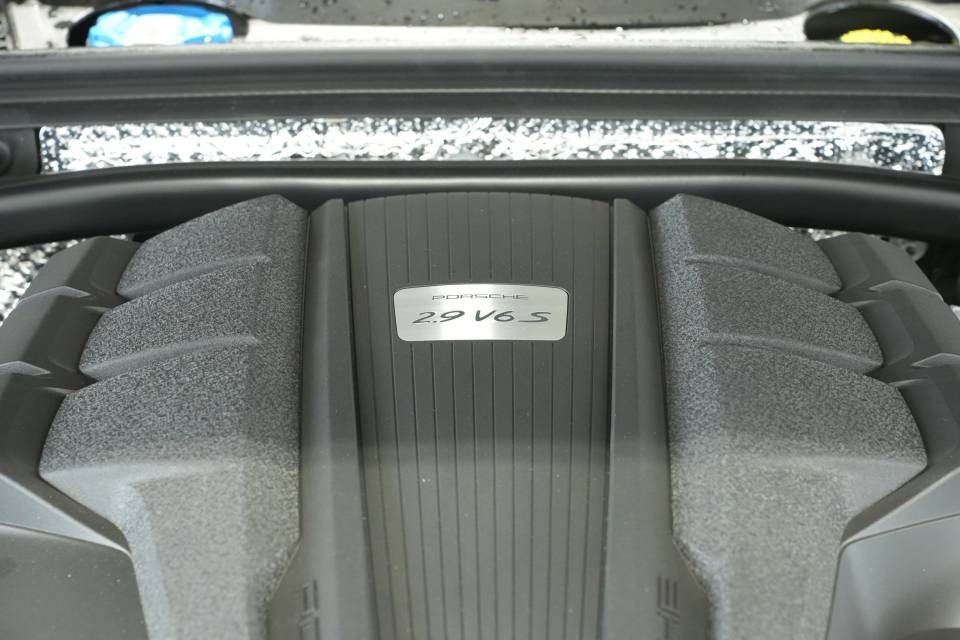 New 2026 Porsche Macan S AWD/4WD image 31