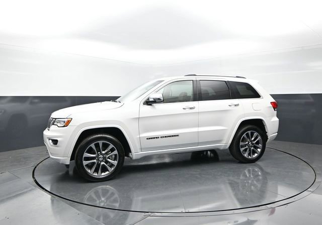 Used 2018 Jeep Grand Cherokee Overland AWD/4WD image 3