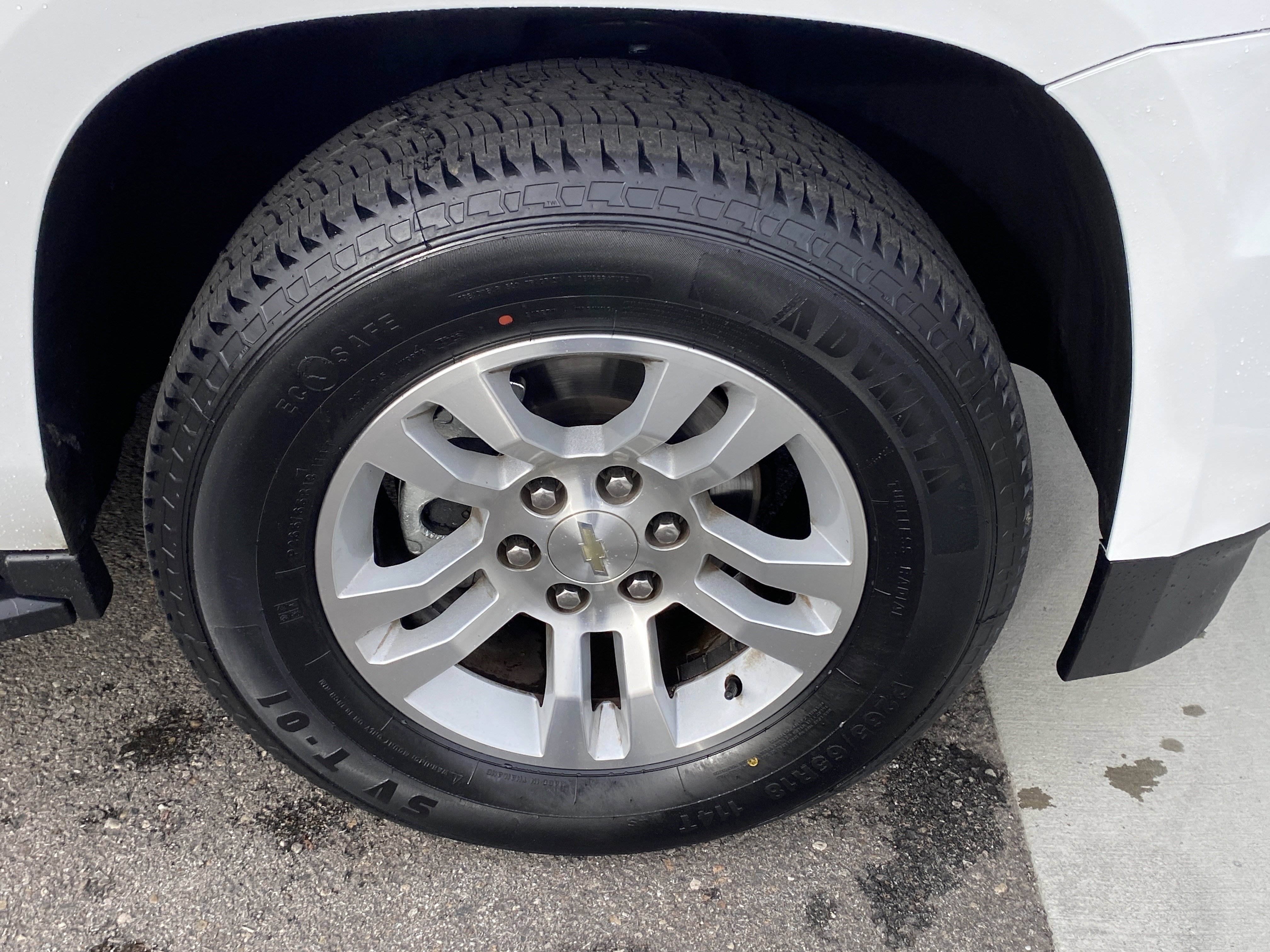 Used 2019 Chevrolet Suburban LT image 29