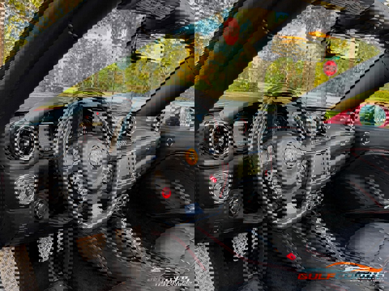 Used 2016 Ferrari California T image 11