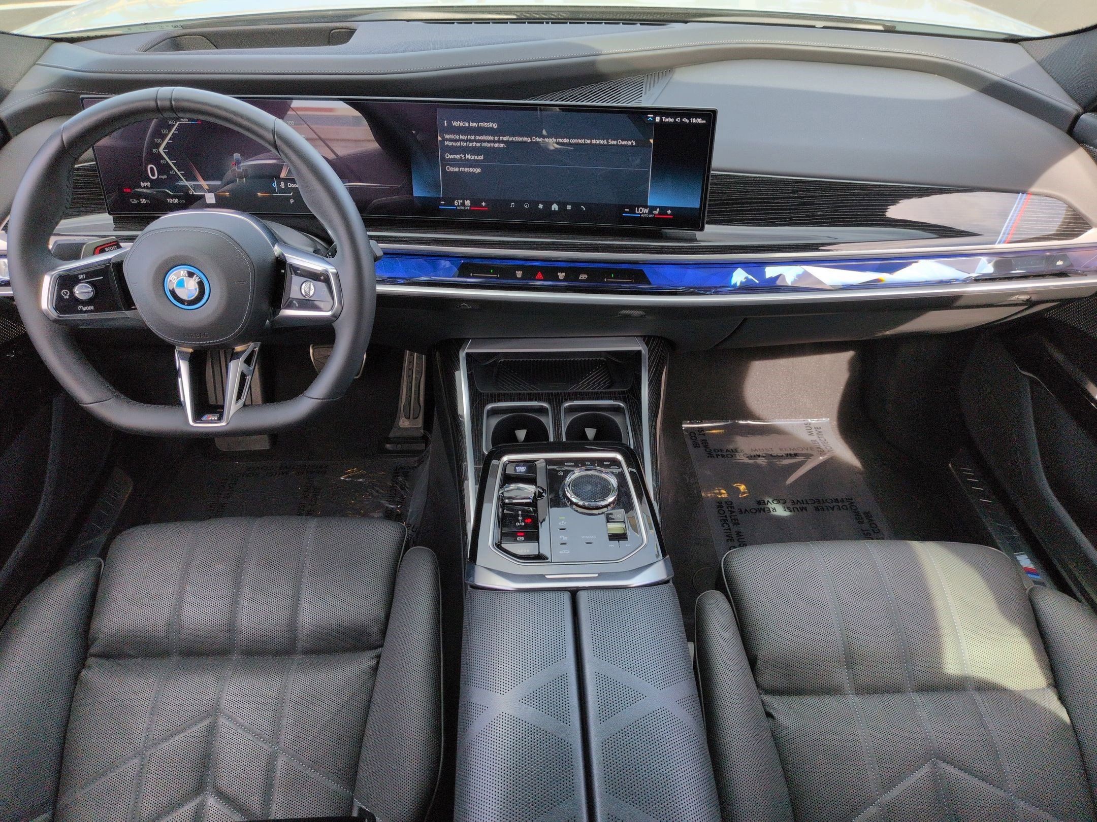Used 2025 BMW i7 xDrive60 w/ Executive Package image 29
