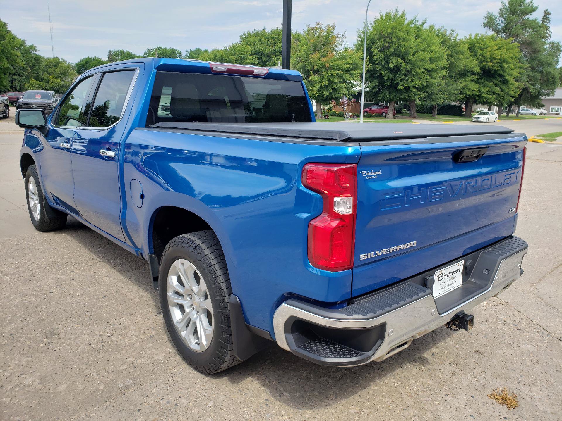 Used 2023 Chevrolet Silverado 1500 LTZ AWD/4WD image 7