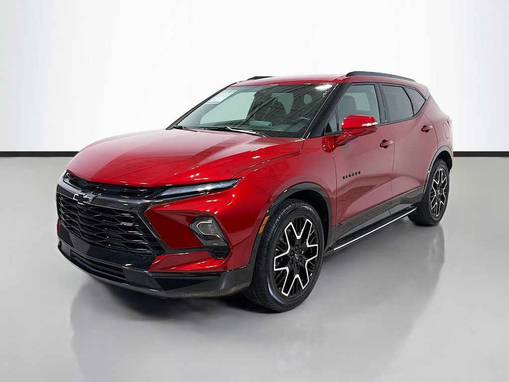 Used 2025 Chevrolet Blazer RS w/ Driver Confidence II Package AWD/4WD image 5