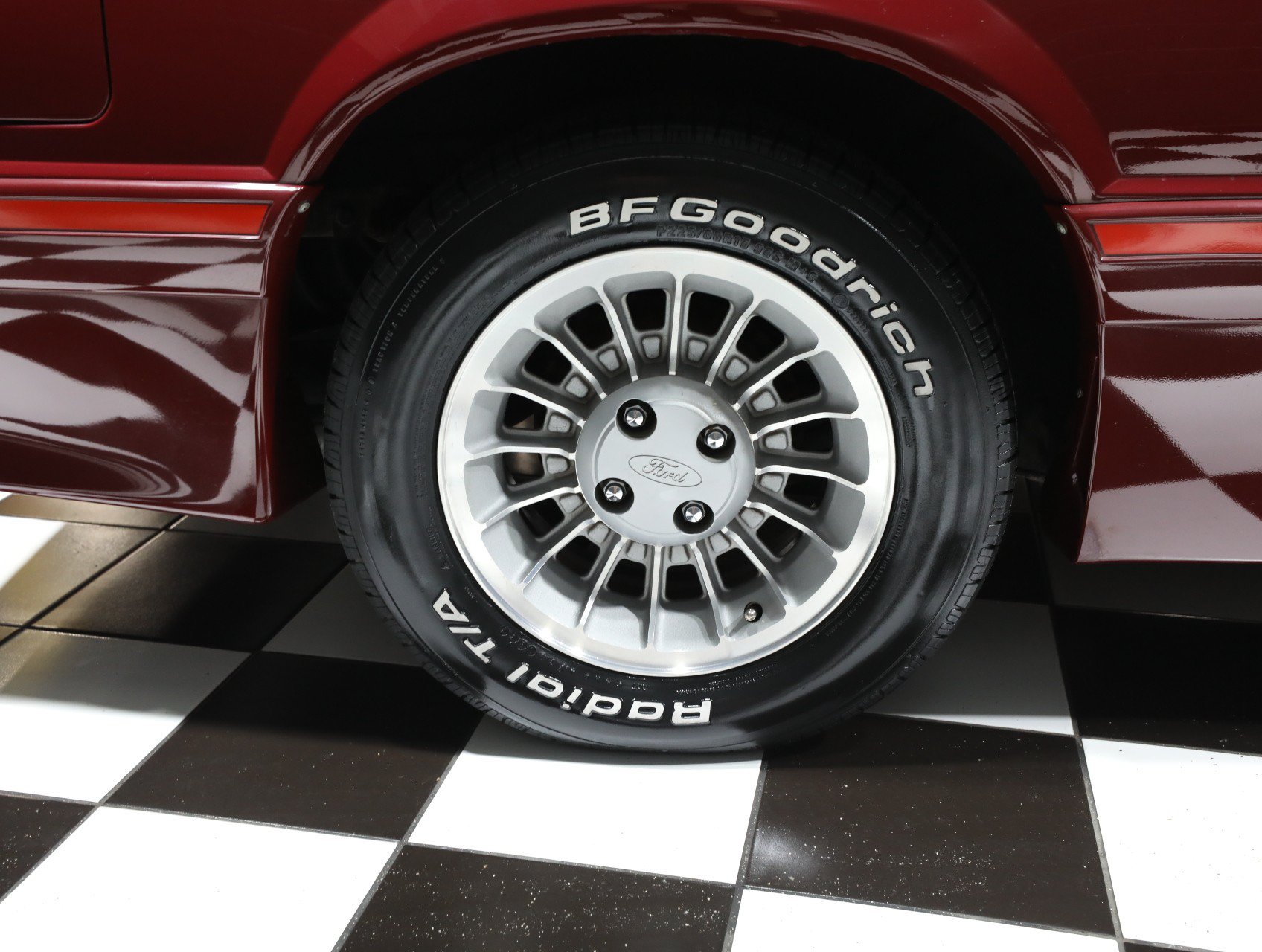Used 1987 Ford Mustang GT RWD image 40