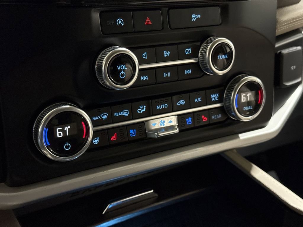 Used 2024 Ford Expedition Limited image 16