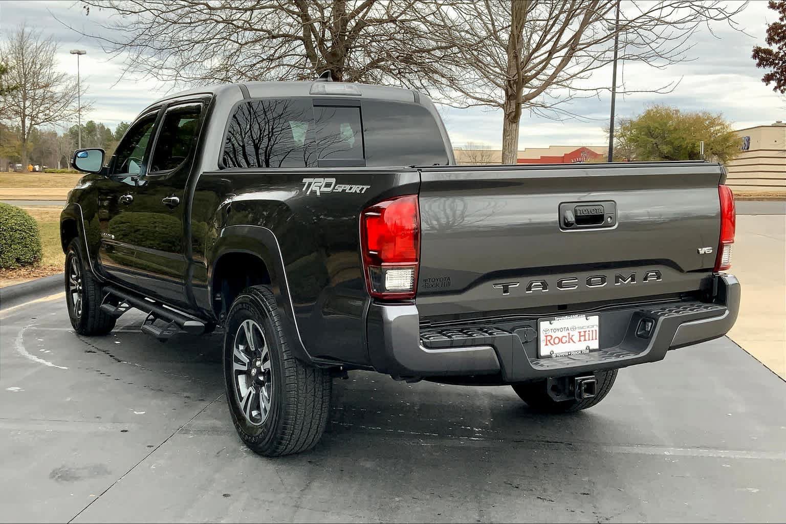 Used 2019 Toyota Tacoma TRD Sport w/ TRD Premium Sport Package RWD image 12
