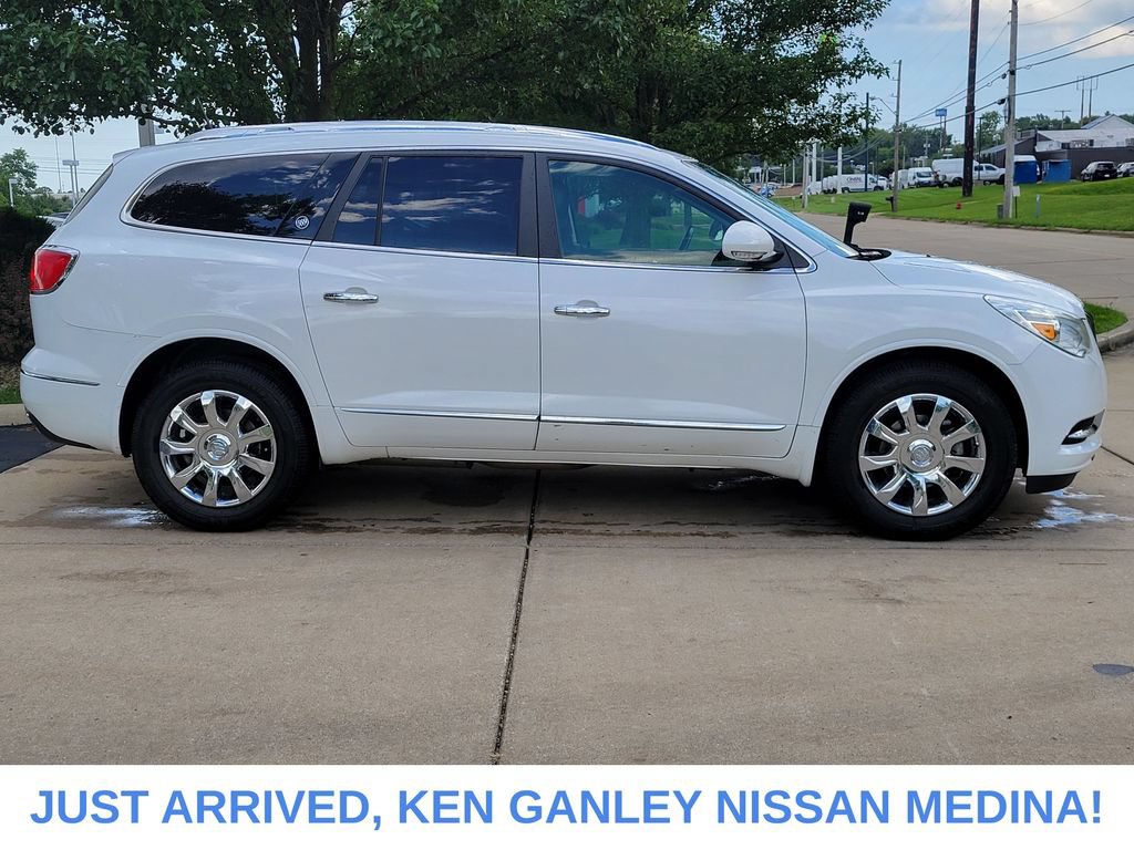 Used 2017 Buick Enclave Premium AWD/4WD image 2