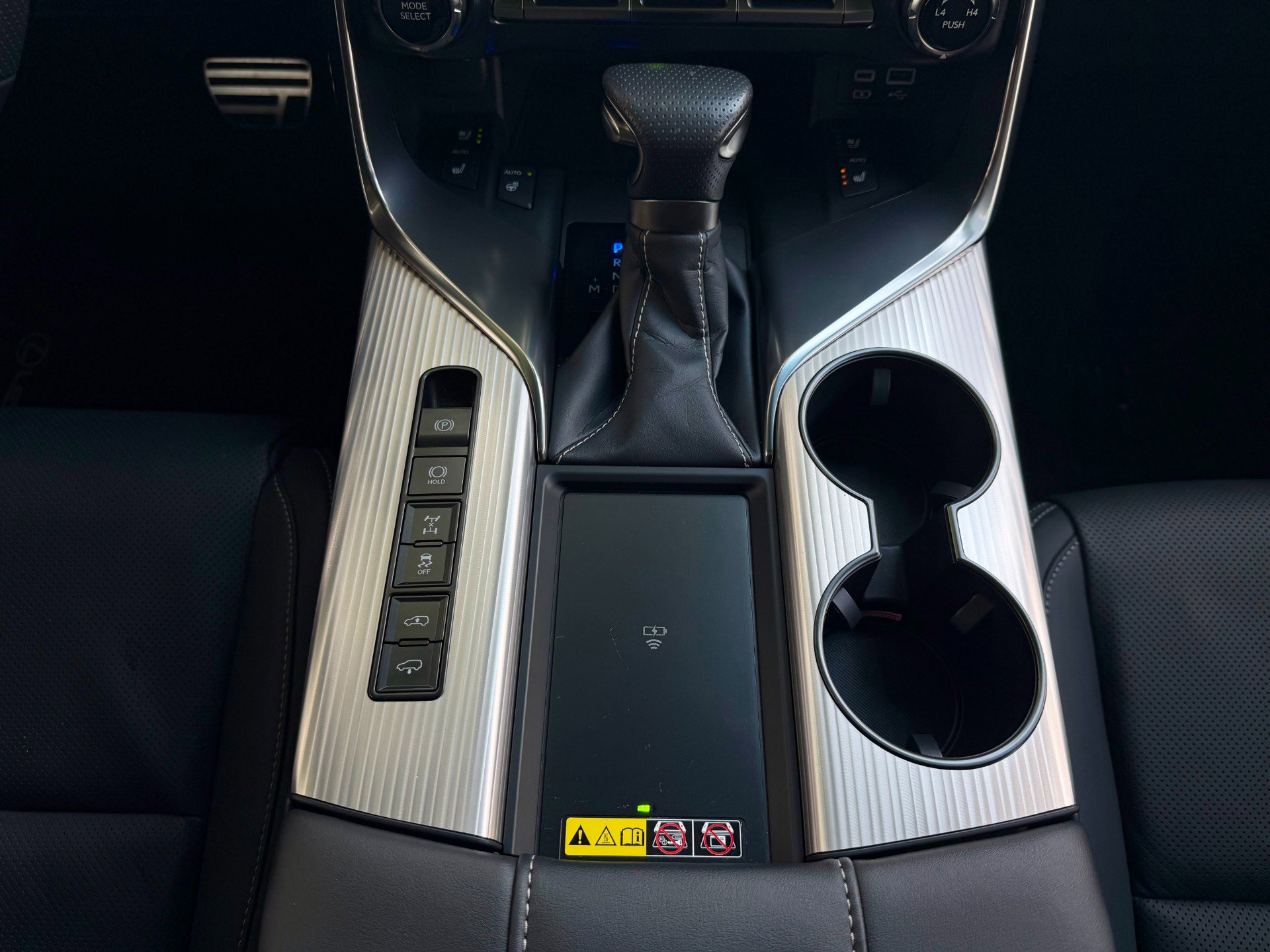 Used 2024 Lexus LX 600 F Sport AWD/4WD image 33