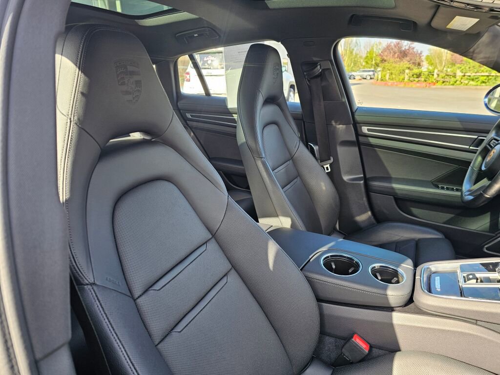 Used 2022 Porsche Panamera 4 Platinum Edition w/ Assistance Package image 12