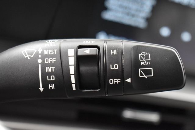 Certified 2025 Kia Telluride S FWD image 31