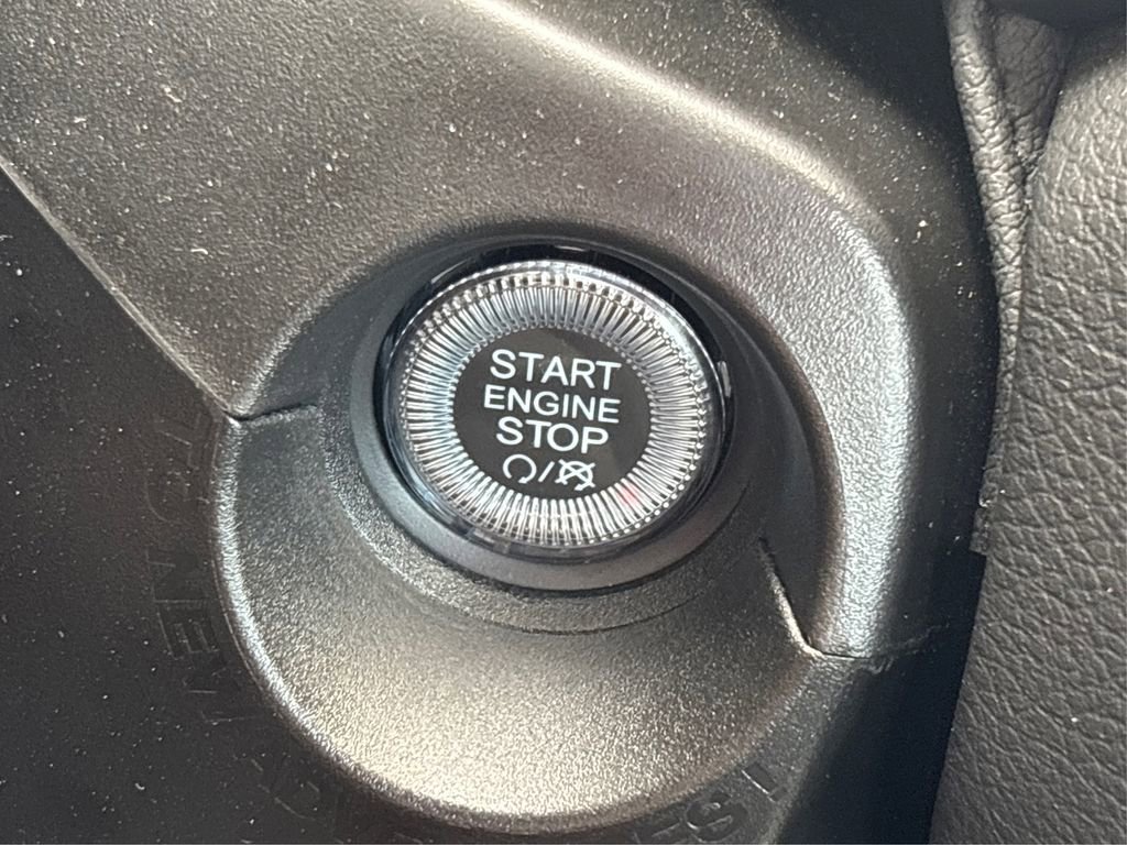 Used 2023 Jeep Renegade Latitude w/ Sun/Sound Group image 33