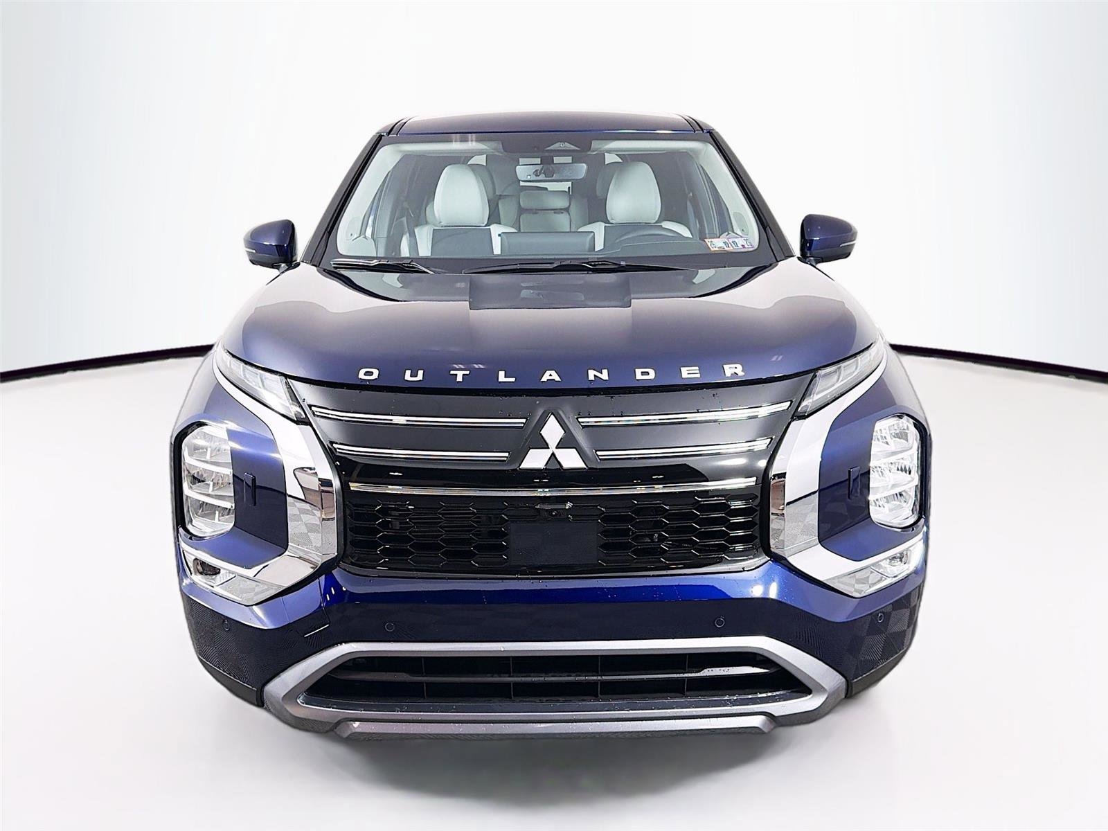 New 2026 Mitsubishi Outlander SE AWD/4WD image 2