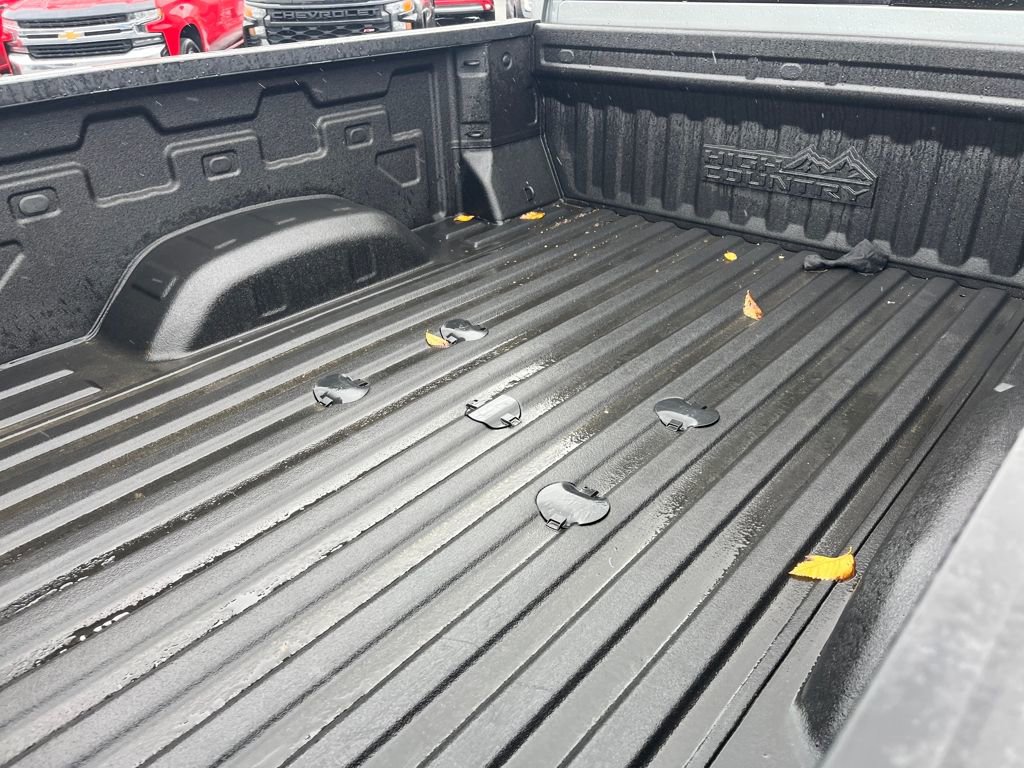 Used 2024 Chevrolet Silverado 2500 High Country w/ High Country Premium Package image 24