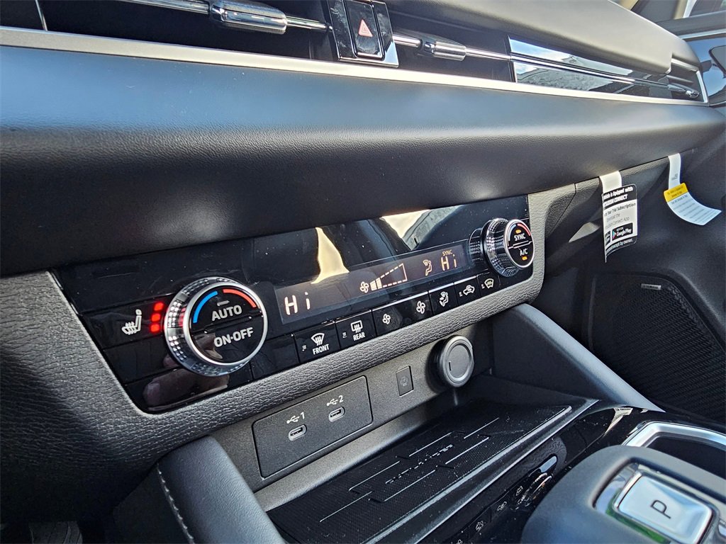 New 2025 Mitsubishi Outlander SE image 21