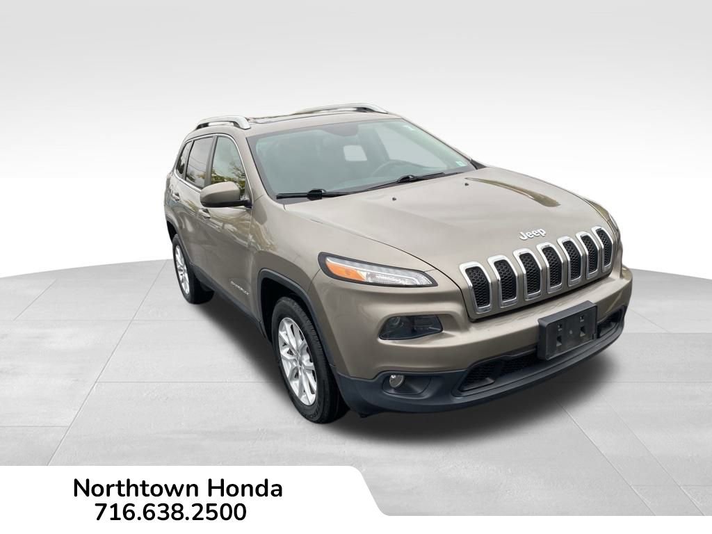 Used 2017 Jeep Cherokee Latitude w/ Safety/Convenience Group