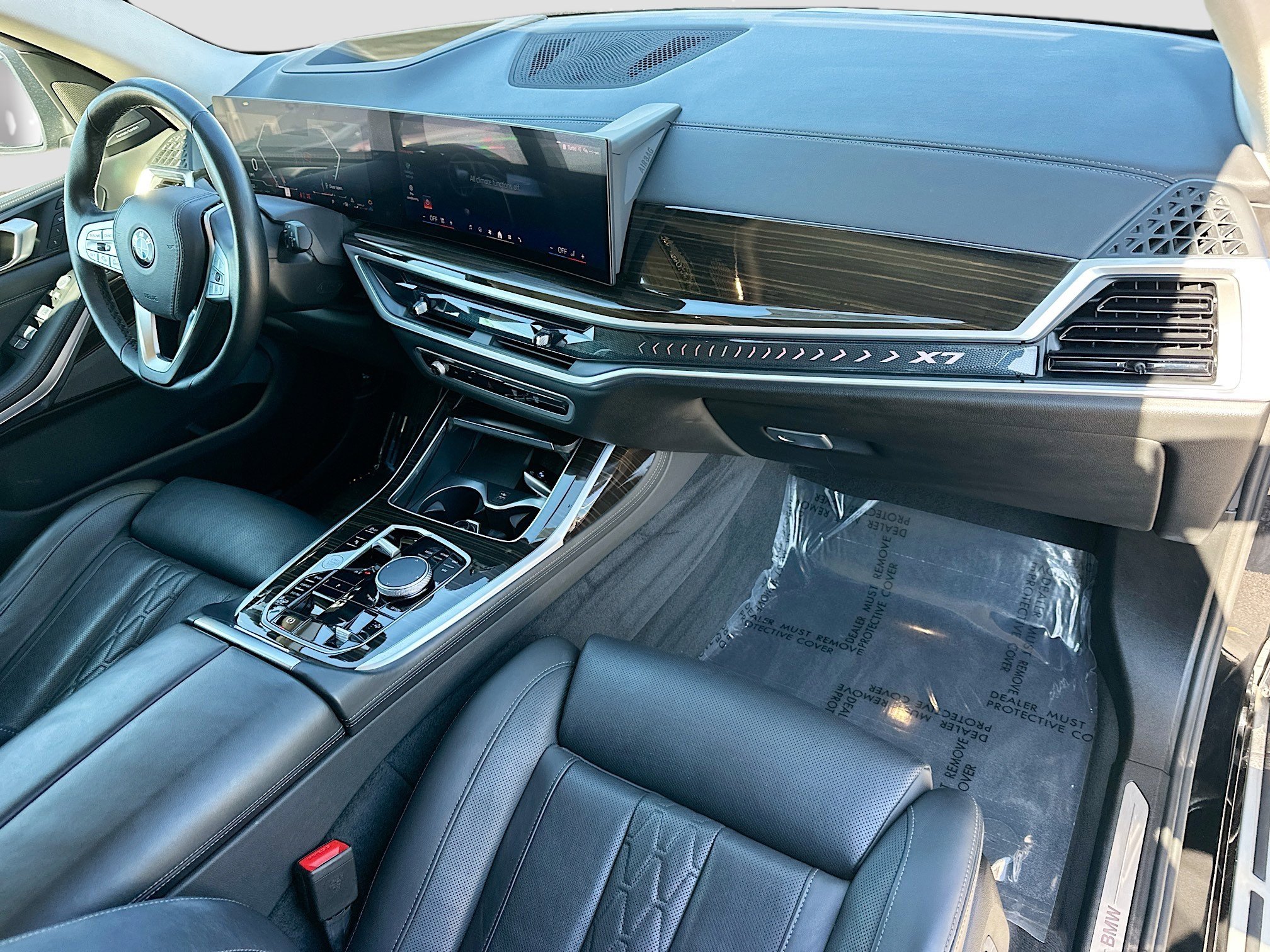 Used 2025 BMW X7 xDrive40i w/ Premium Package AWD/4WD image 34