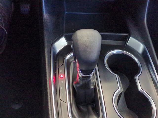 Used 2021 Chevrolet Traverse LT image 12