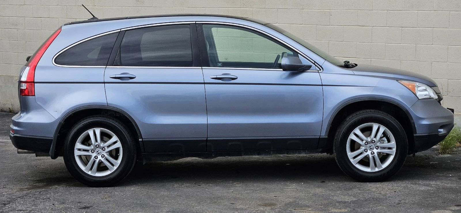 Used 2010 Honda CR-V EX-L image 6