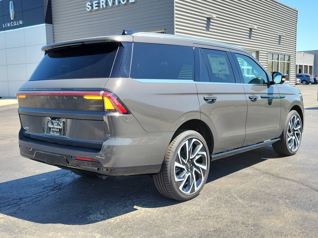 New 2026 Lincoln Navigator Black Label AWD/4WD image 4