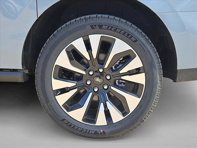 New 2026 Ford Expedition Max Platinum w/ Driver's Package image 10