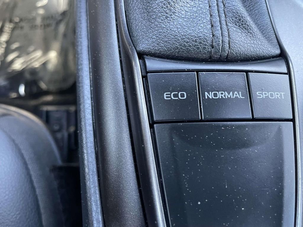 Used 2024 Toyota Camry SE w/ Convenience Package FWD image 42