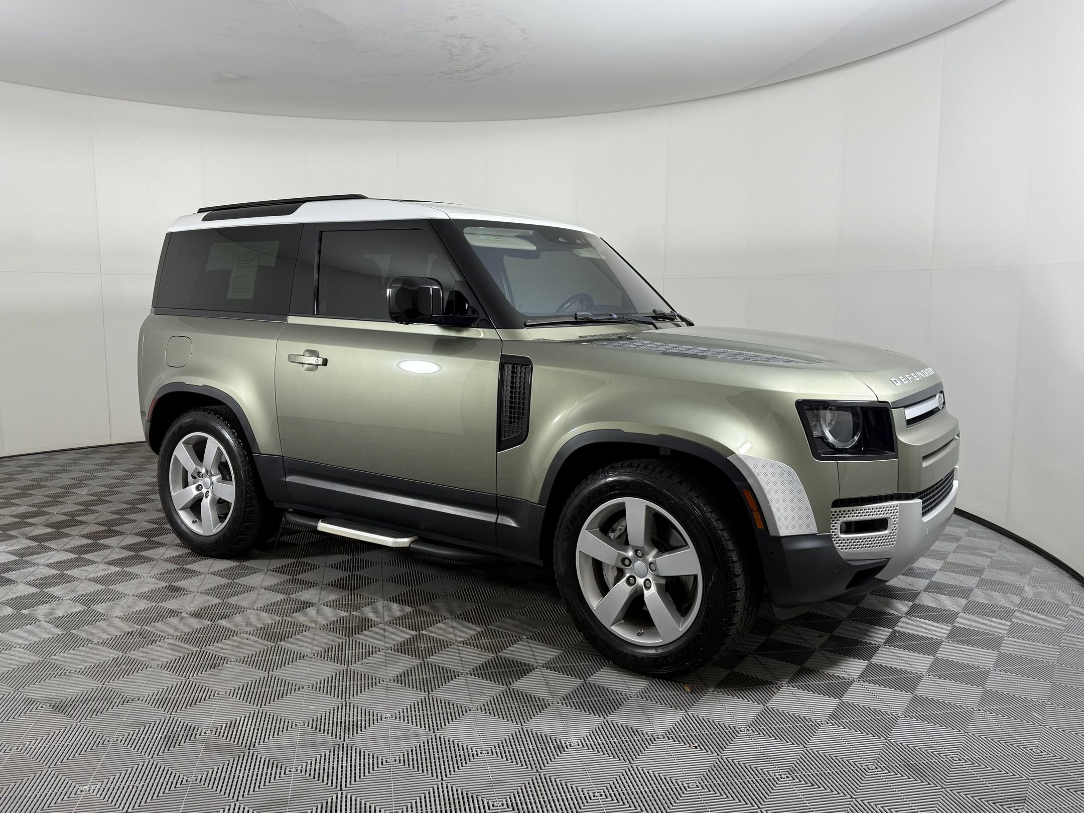 Certified 2021 Land Rover Defender 90 First Edition image 7