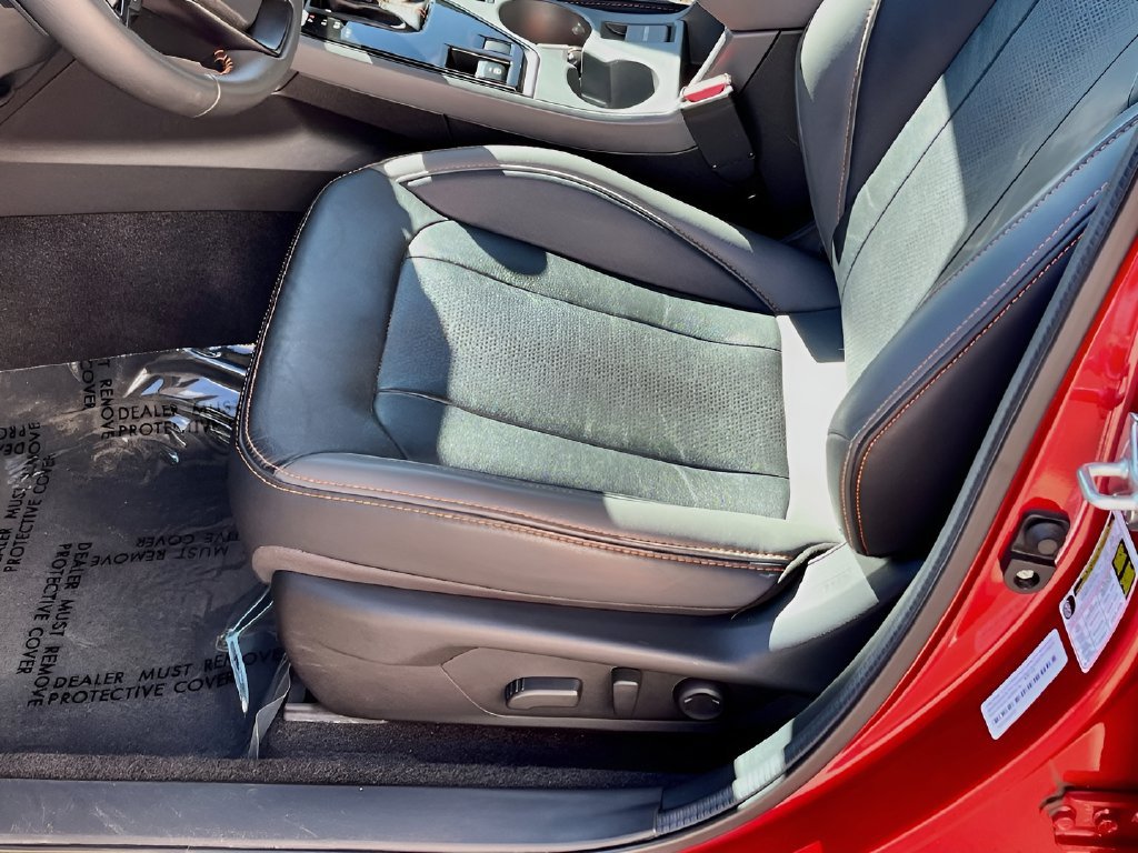 Used 2024 Subaru Crosstrek 2.5i Limited AWD/4WD image 19