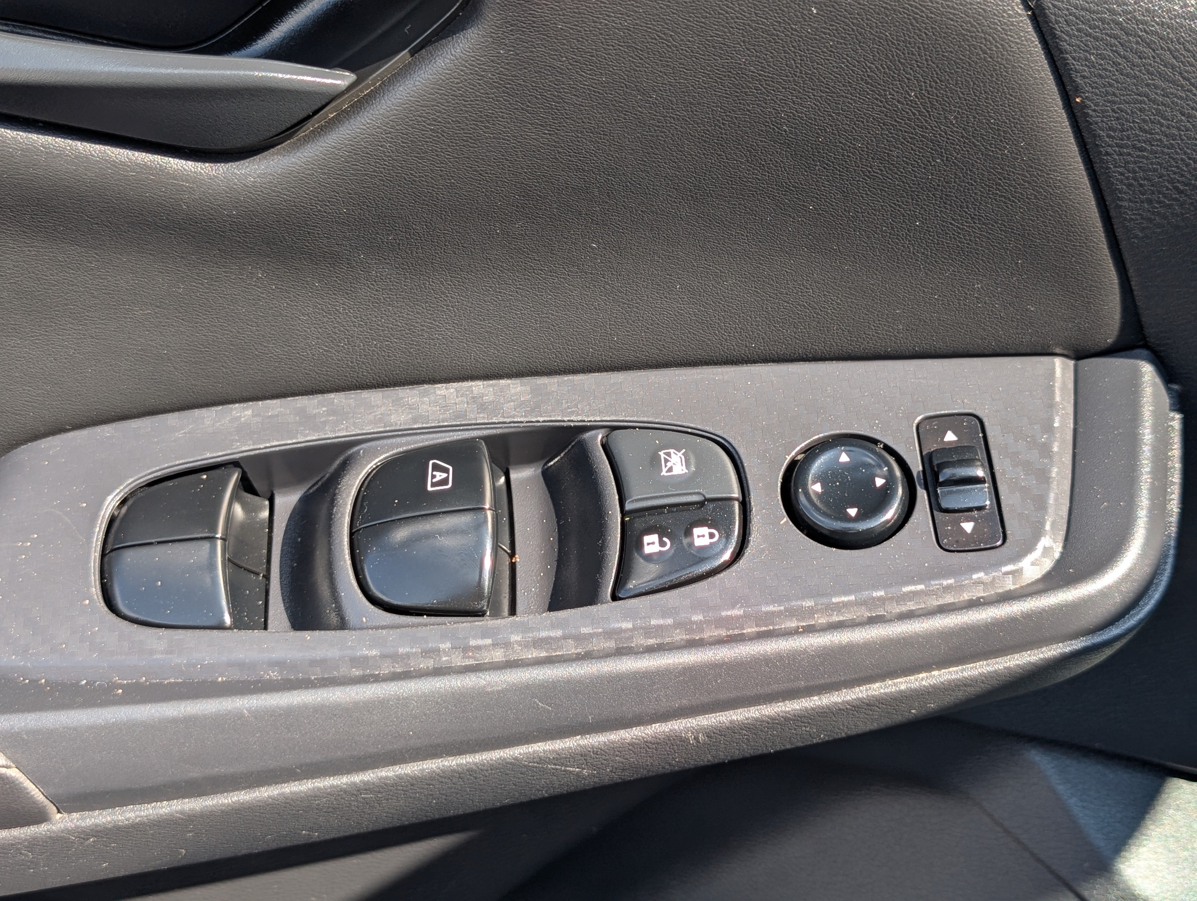 Used 2024 Nissan Sentra S FWD image 14