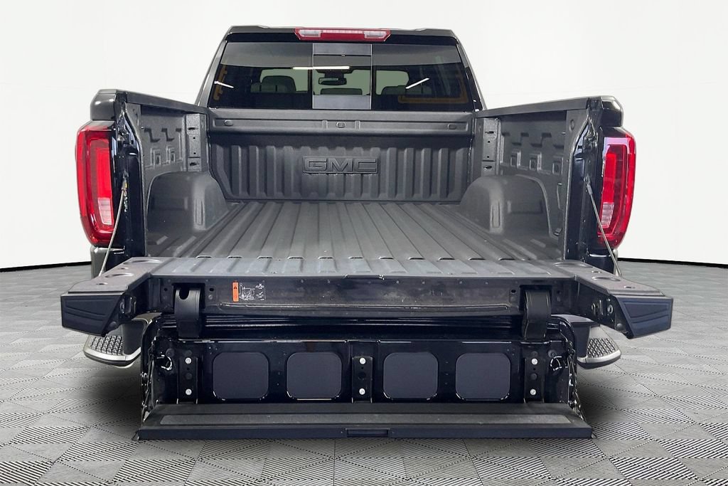 Used 2026 GMC Sierra 1500 SLT w/ SLT Premium Plus Package AWD/4WD image 5