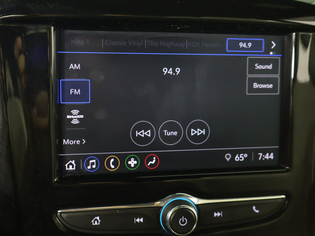 Used 2022 Chevrolet Traverse LS AWD/4WD image 45