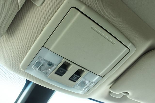 Used 2019 Lincoln MKT AWD image 23